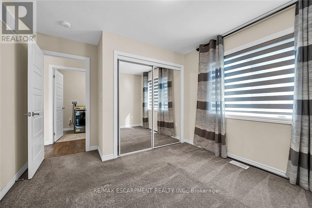 14 OAKTREE DRIVE Image 29