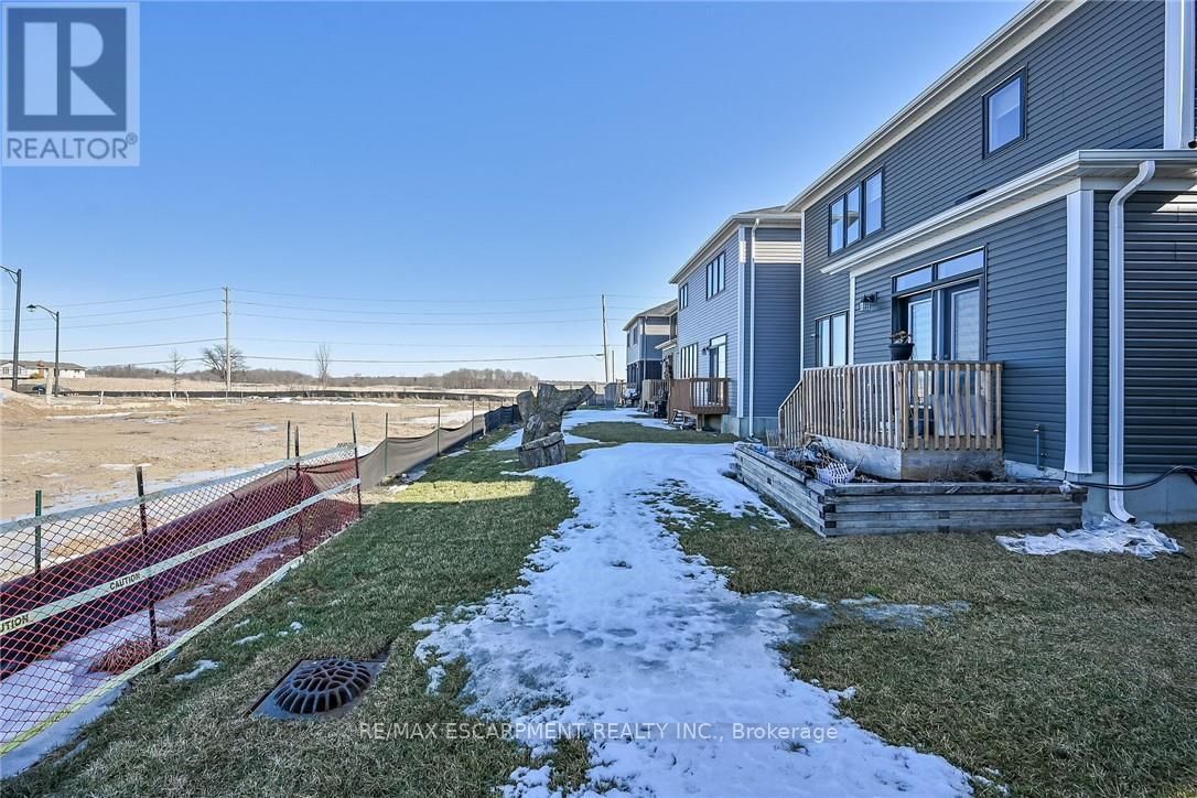 14 OAKTREE DRIVE Image 37