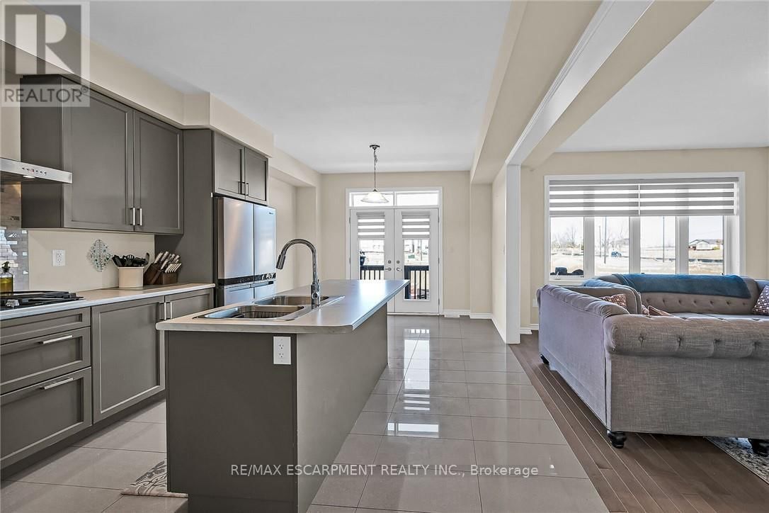 14 OAKTREE DRIVE Image 7