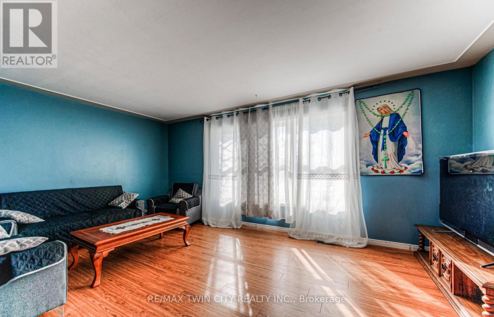486 HIGHLAND ROAD EAST Image 17