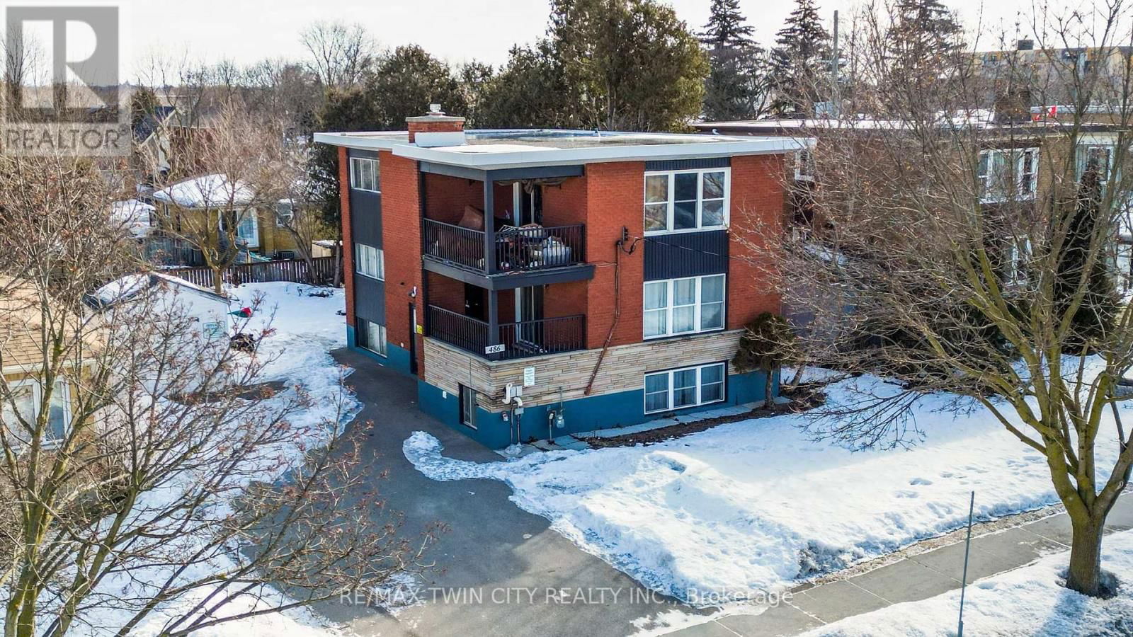 486 HIGHLAND ROAD EAST Image 48