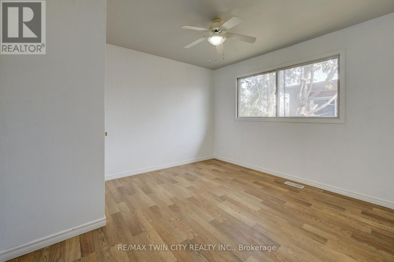 486 HIGHLAND ROAD EAST Image 7
