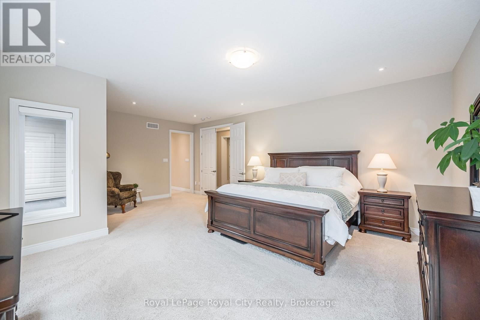 84 MCCANN STREET Image 20