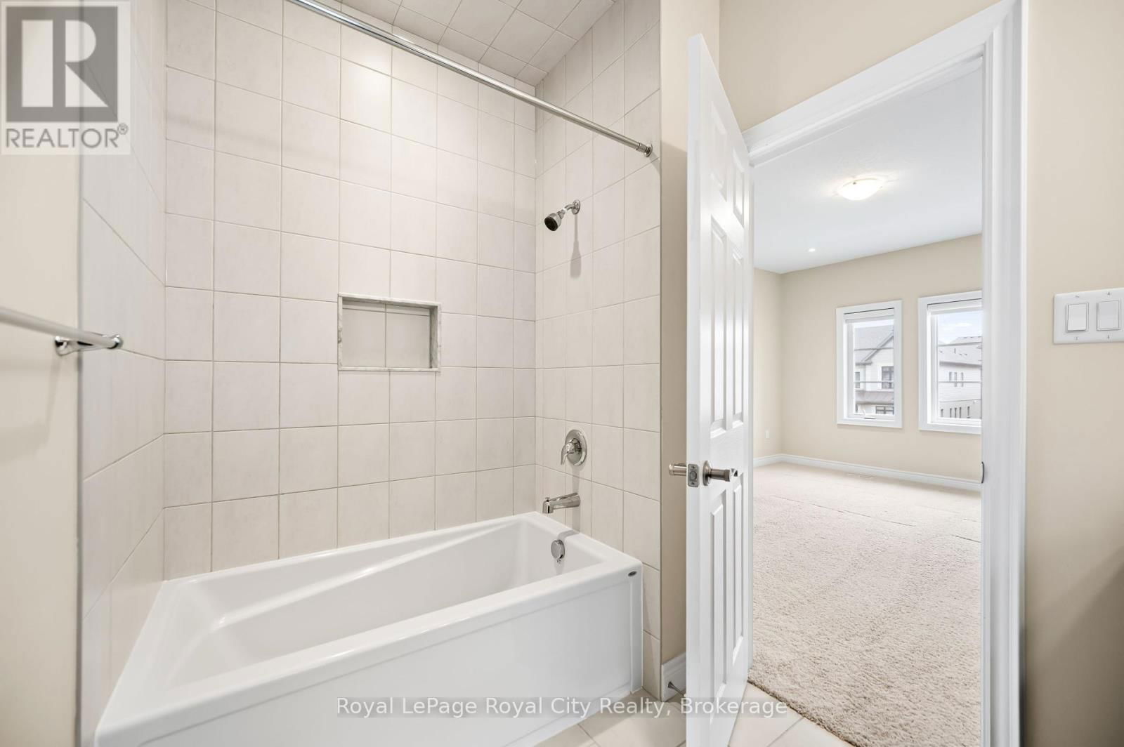 84 MCCANN STREET Image 31