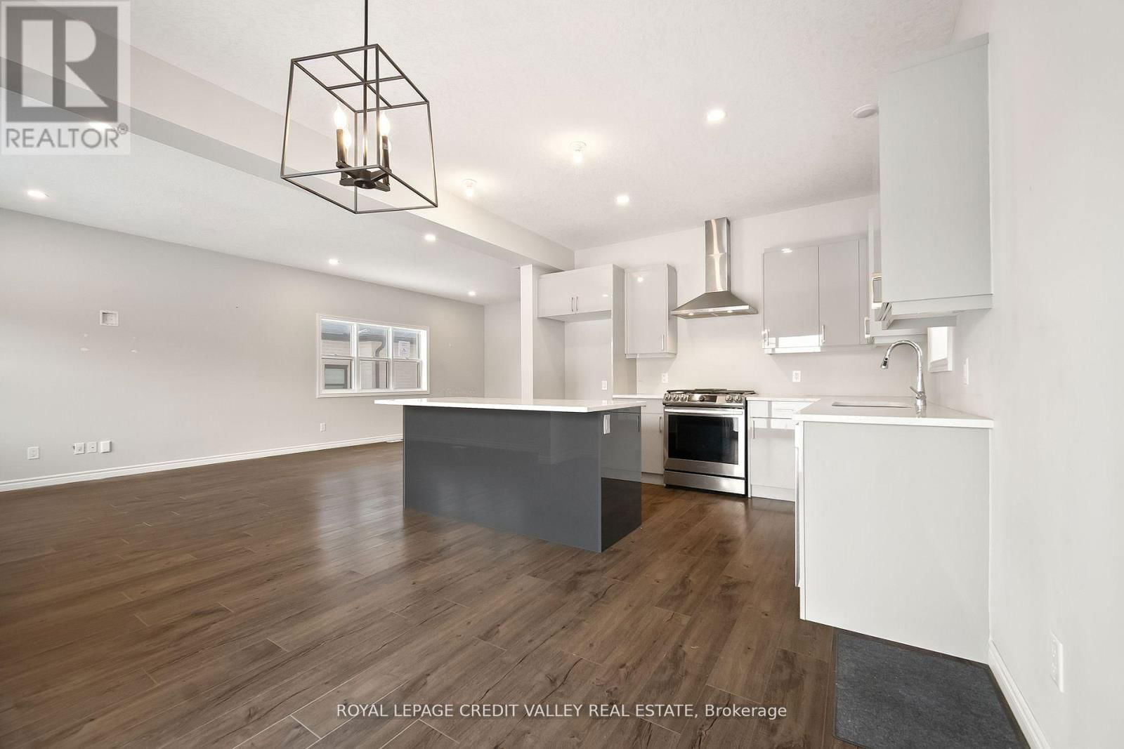 198 MIDDLETON AVENUE Image 12