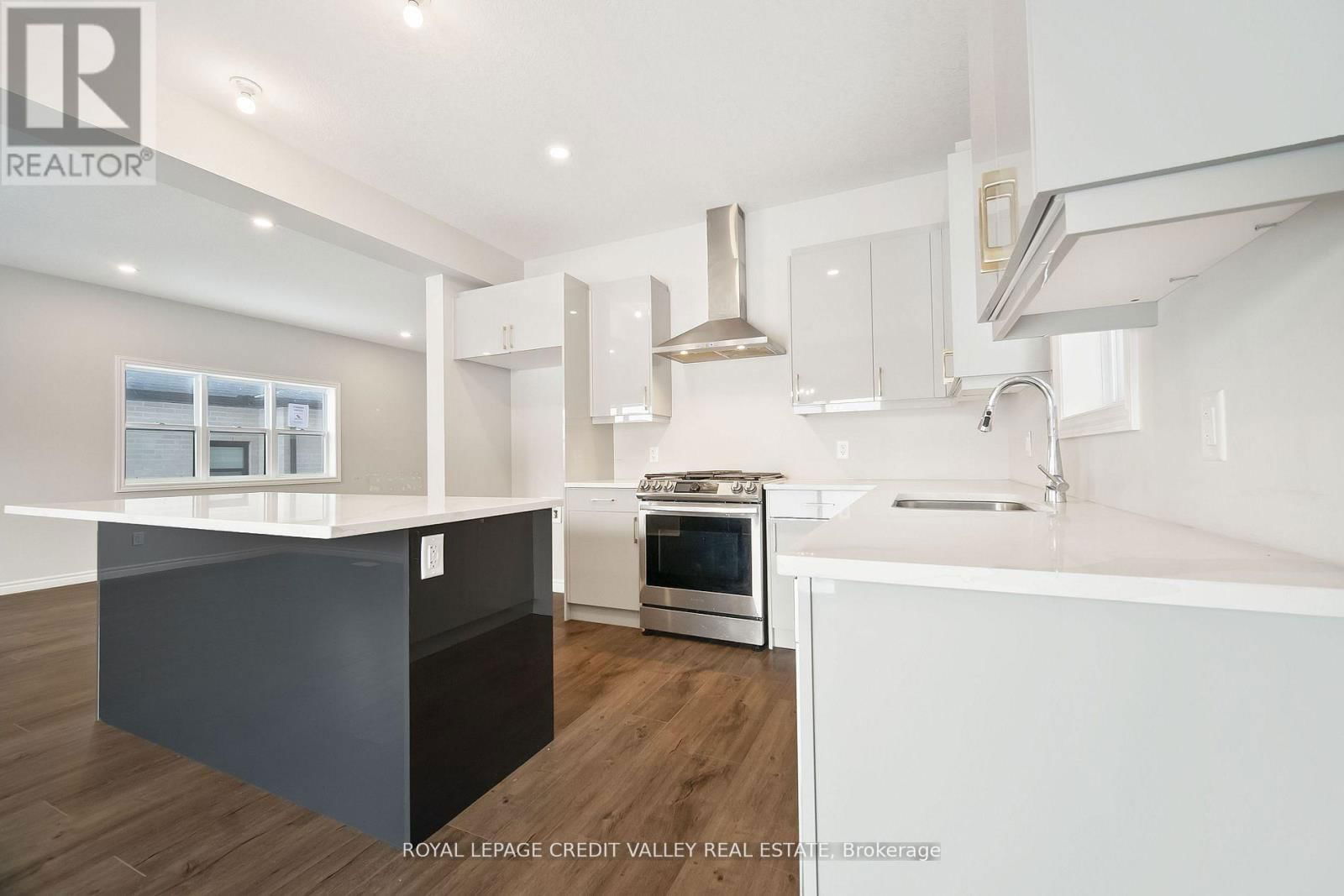 198 MIDDLETON AVENUE Image 13