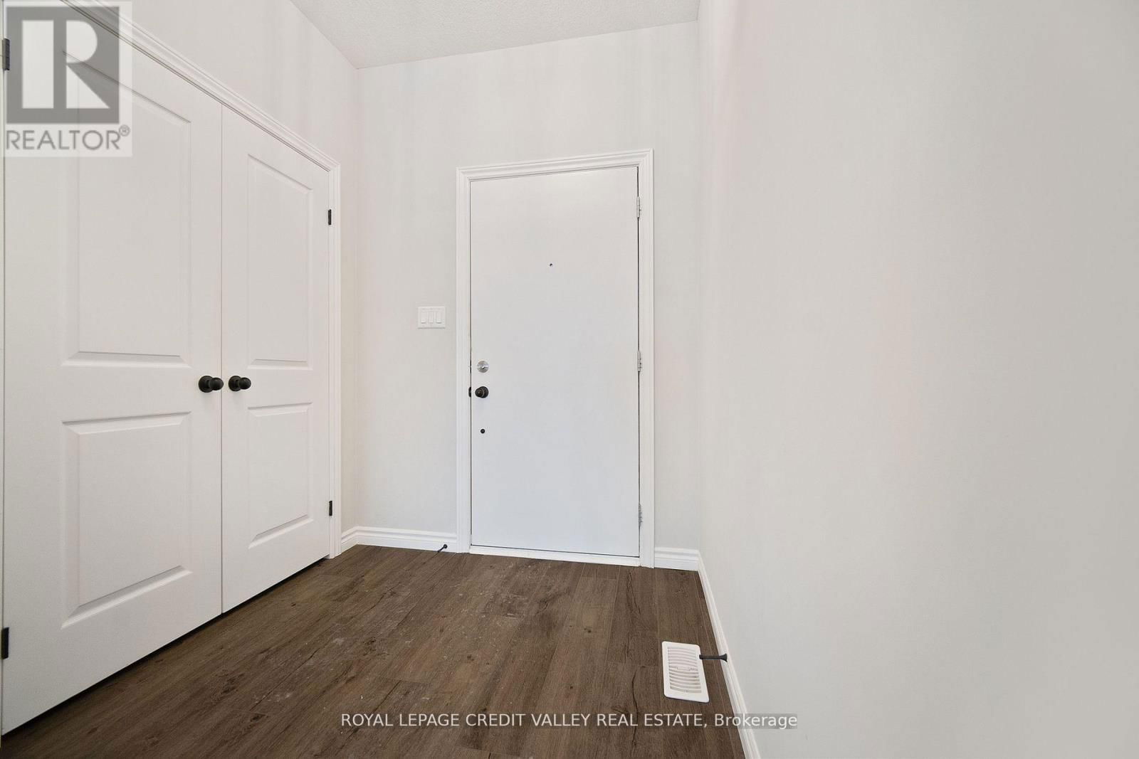198 MIDDLETON AVENUE Image 17