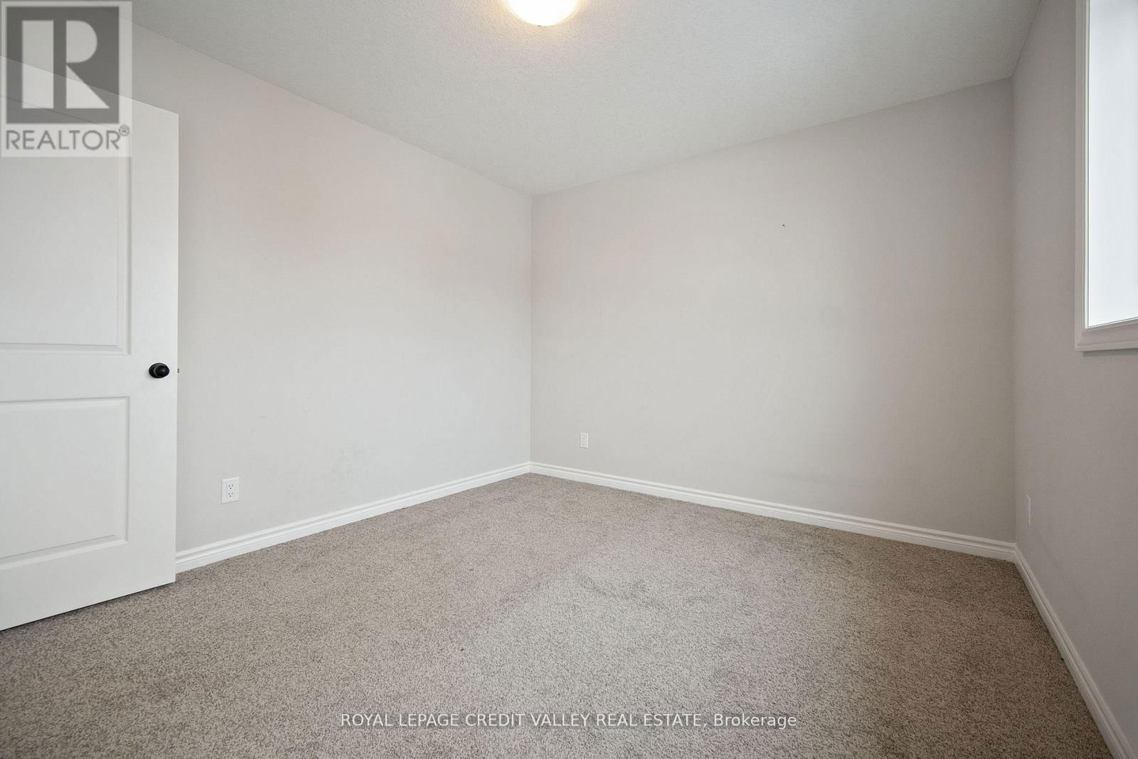 198 MIDDLETON AVENUE Image 19