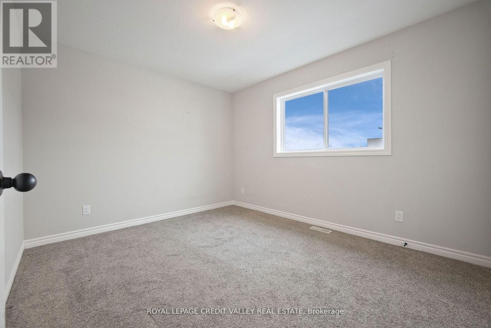 198 MIDDLETON AVENUE Image 32
