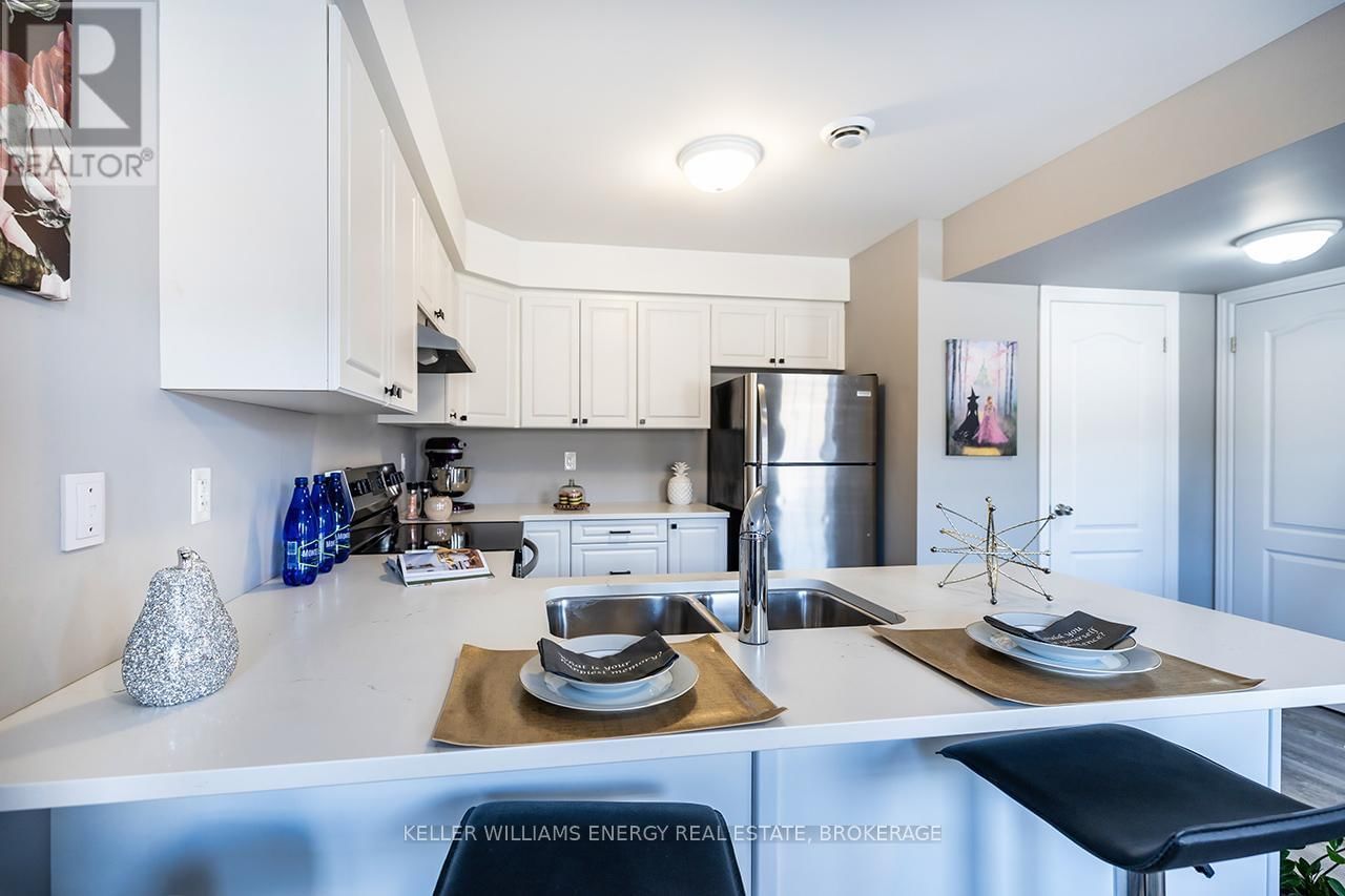310 - 450 LONSBERRY DRIVE Image 22