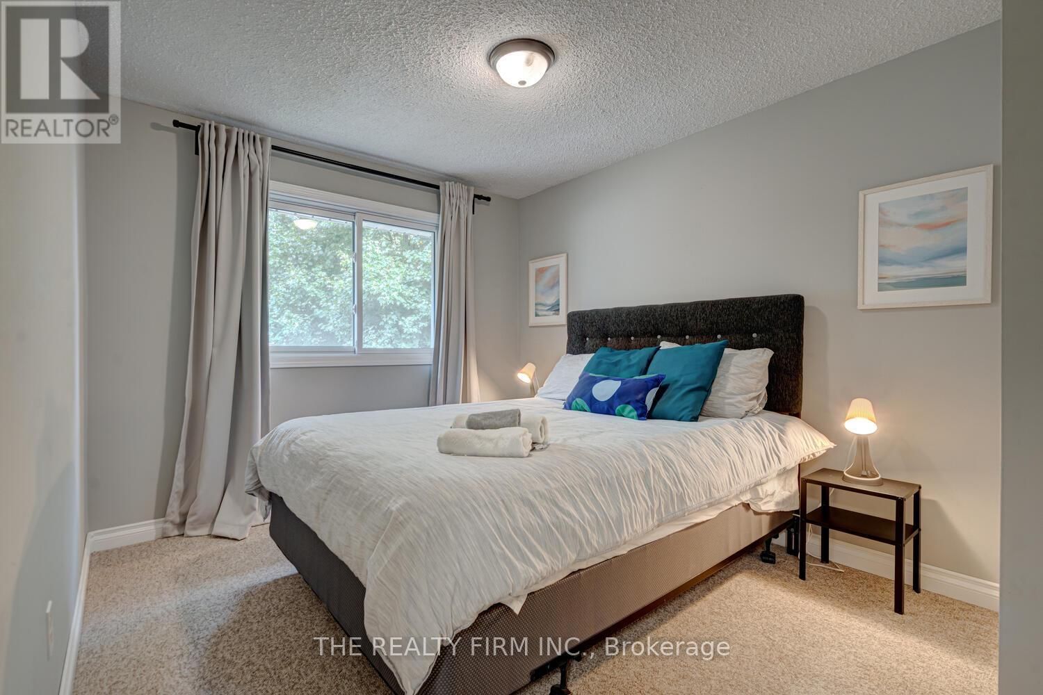 42 BEECHMOUNT CRESCENT Image 17
