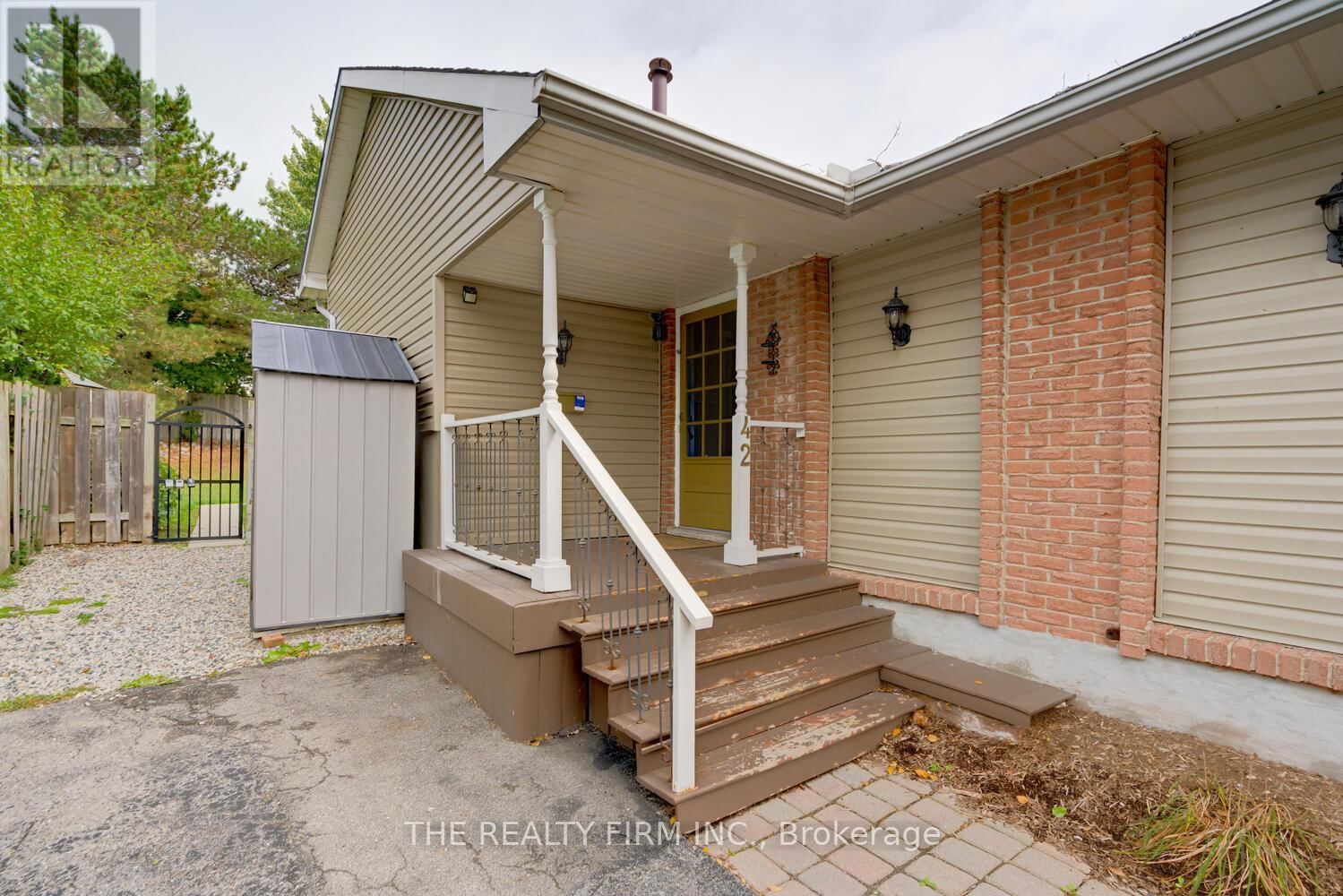 42 BEECHMOUNT CRESCENT Image 3