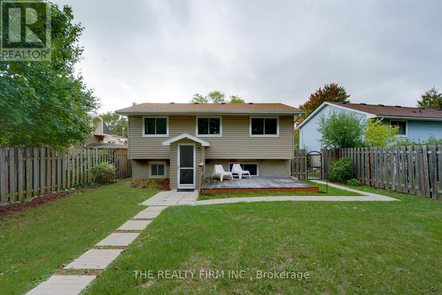 42 BEECHMOUNT CRESCENT Image 33