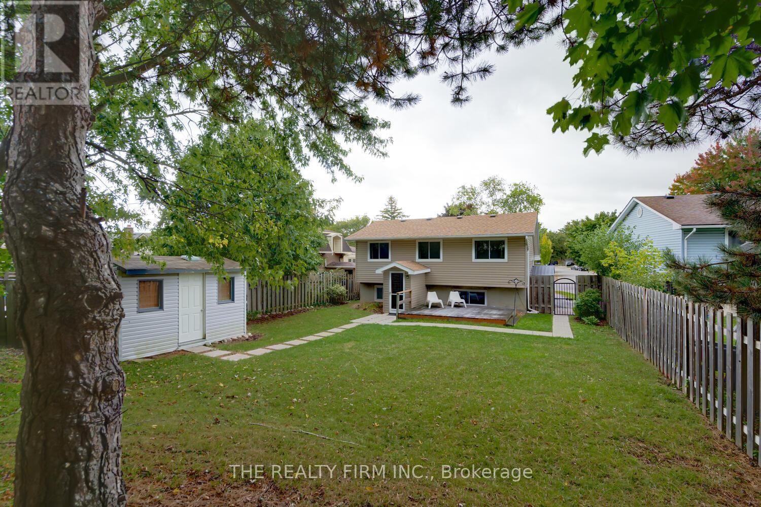 42 BEECHMOUNT CRESCENT Image 34