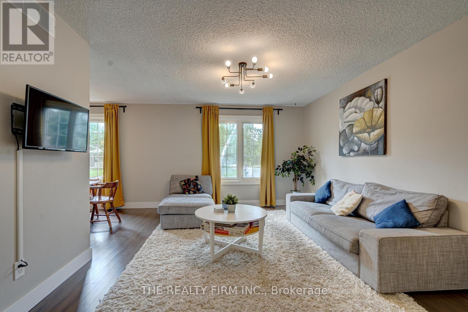 42 BEECHMOUNT CRESCENT Image 5