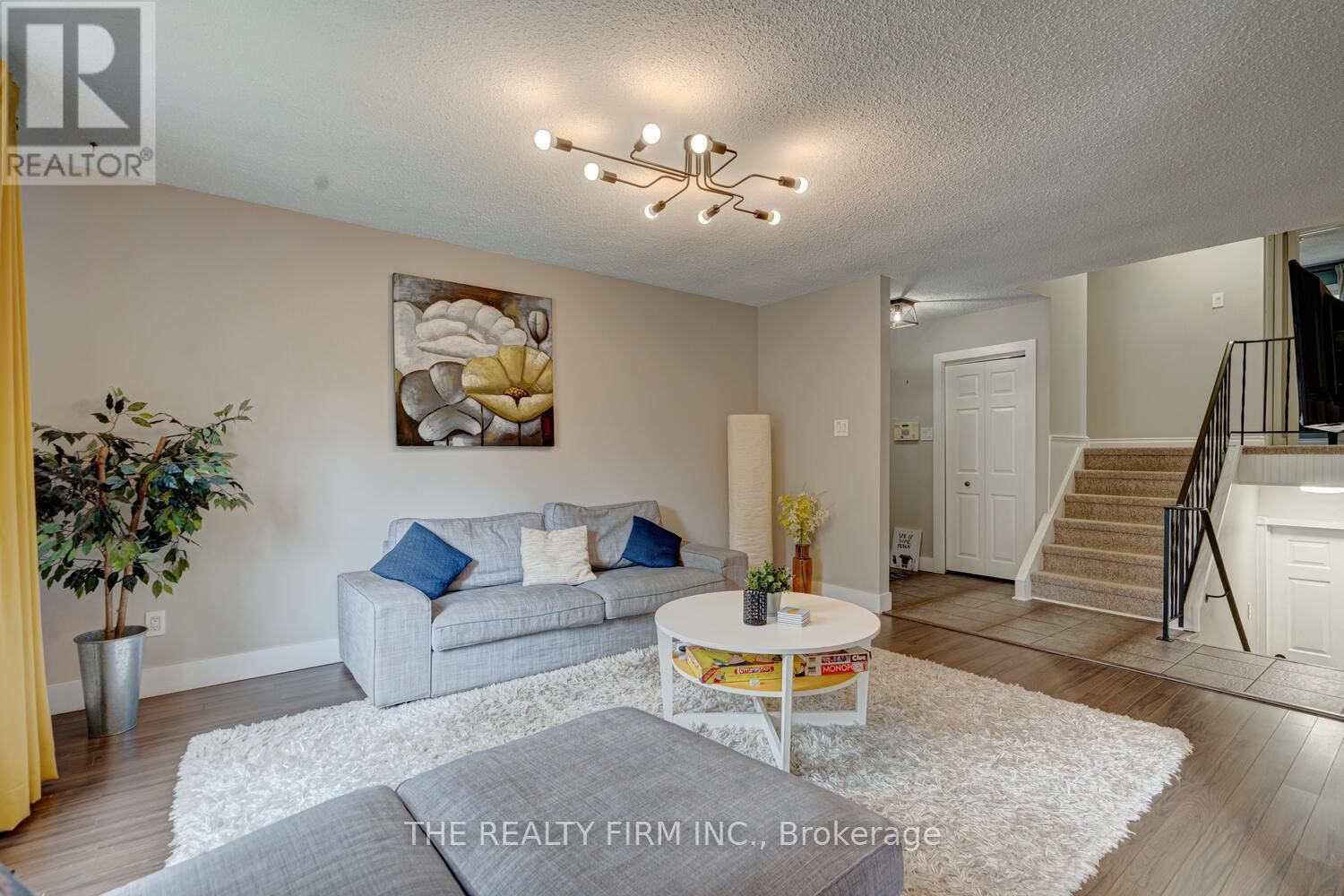 42 BEECHMOUNT CRESCENT Image 6