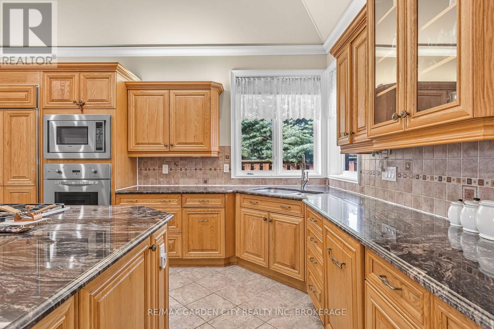 1031 PELHAM ROAD Image 10
