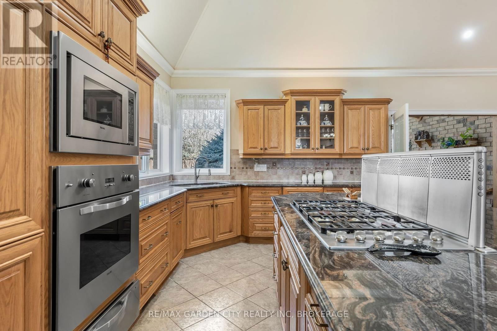 1031 PELHAM ROAD Image 12