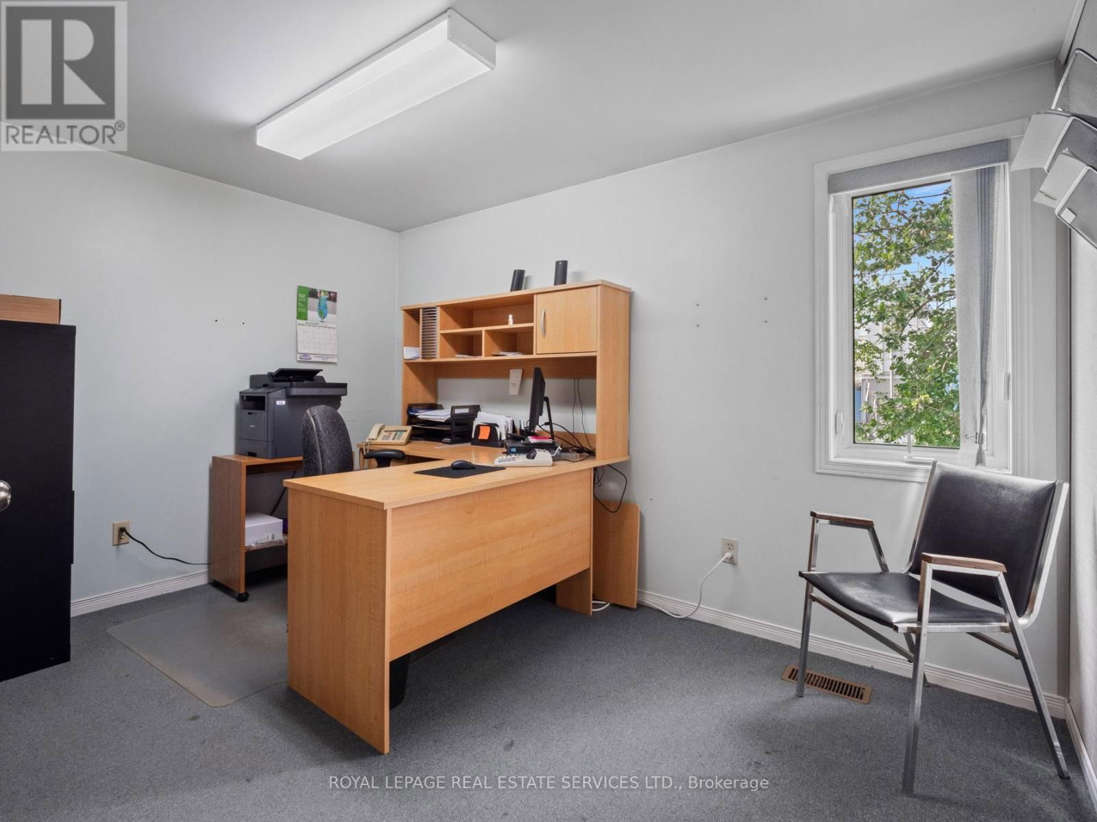 2942 THOMPSON AVENUE Image 16