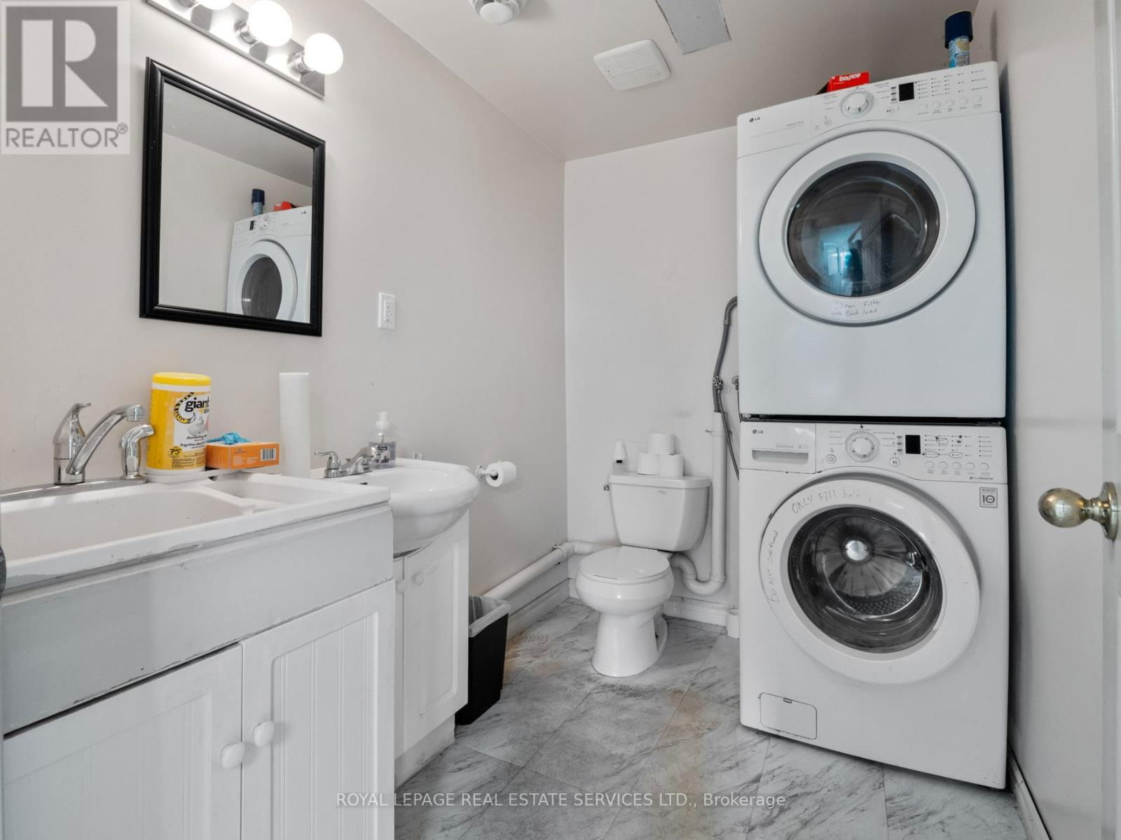 2942 THOMPSON AVENUE Image 30