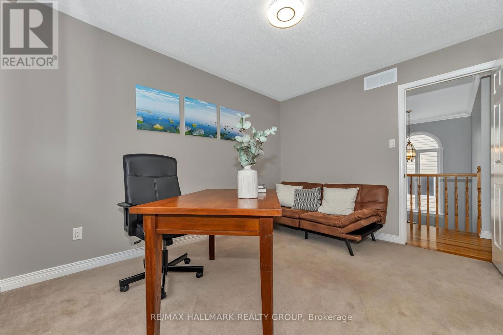 63 NEWBOROUGH CRESCENT Image 10