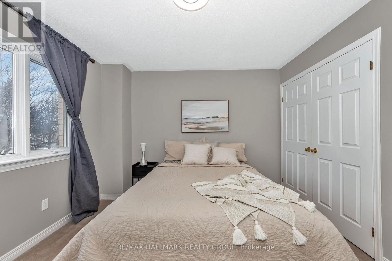 63 NEWBOROUGH CRESCENT Image 9