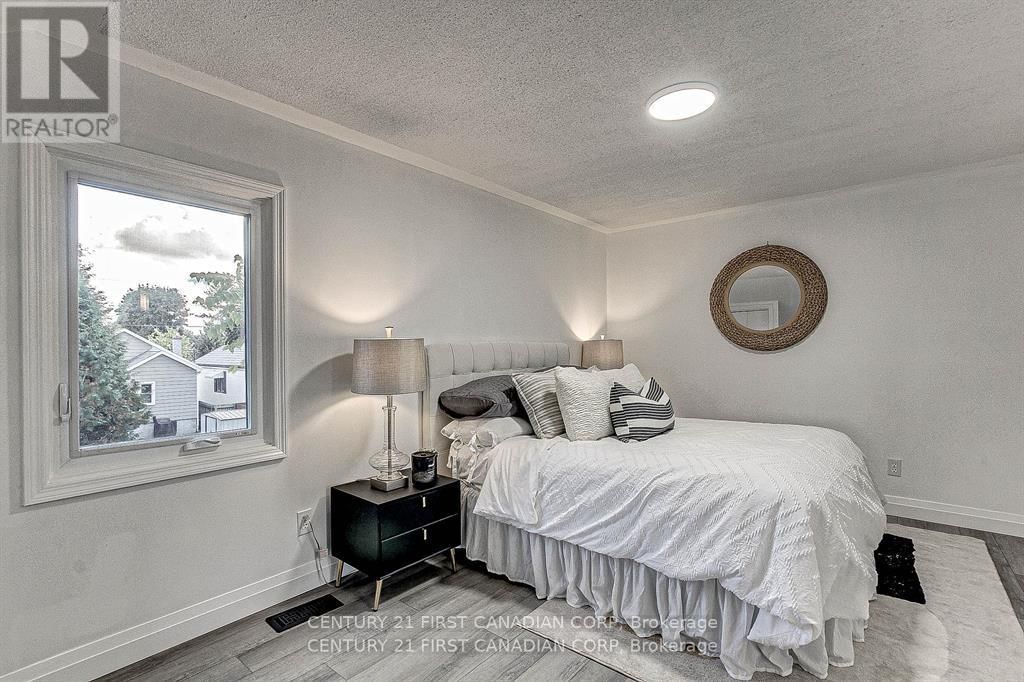 347 THIEL STREET Image 27
