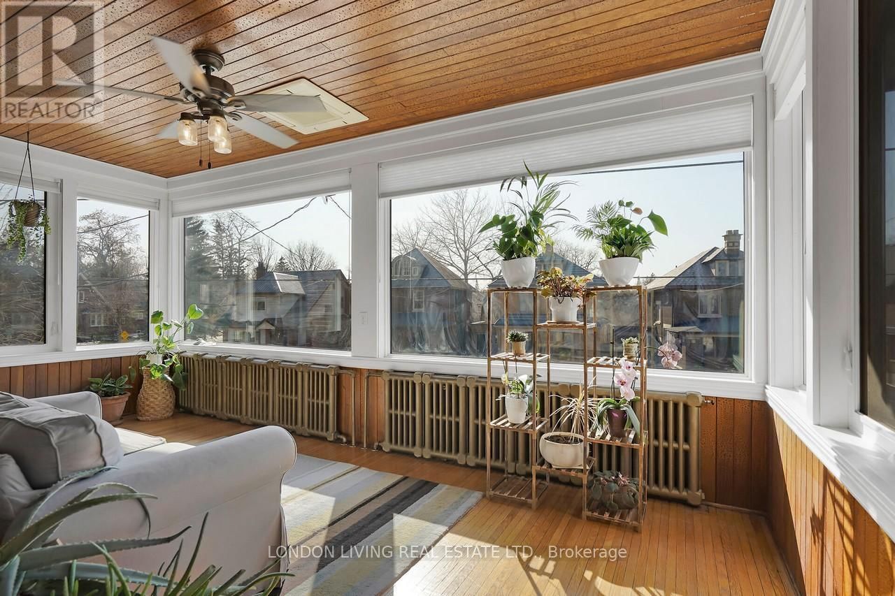 236 RIDOUT STREET SOUTH Image 18