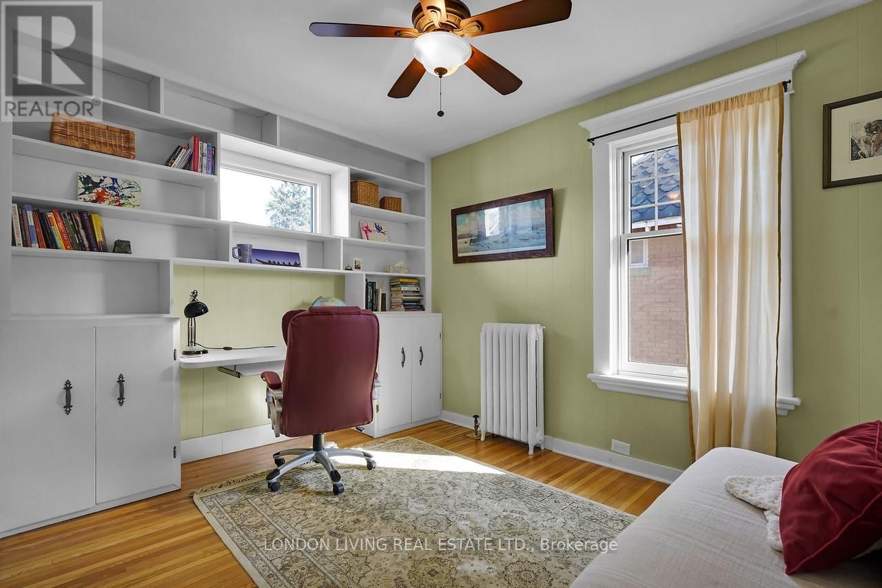 236 RIDOUT STREET SOUTH Image 21