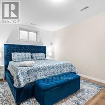 423474 6 CORNERS Image 10