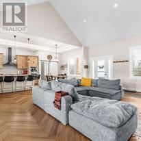 423474 6 CORNERS Image 20