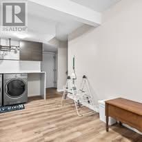 423474 6 CORNERS Image 33