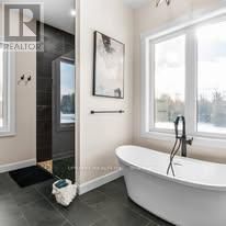 423474 6 CORNERS Image 41