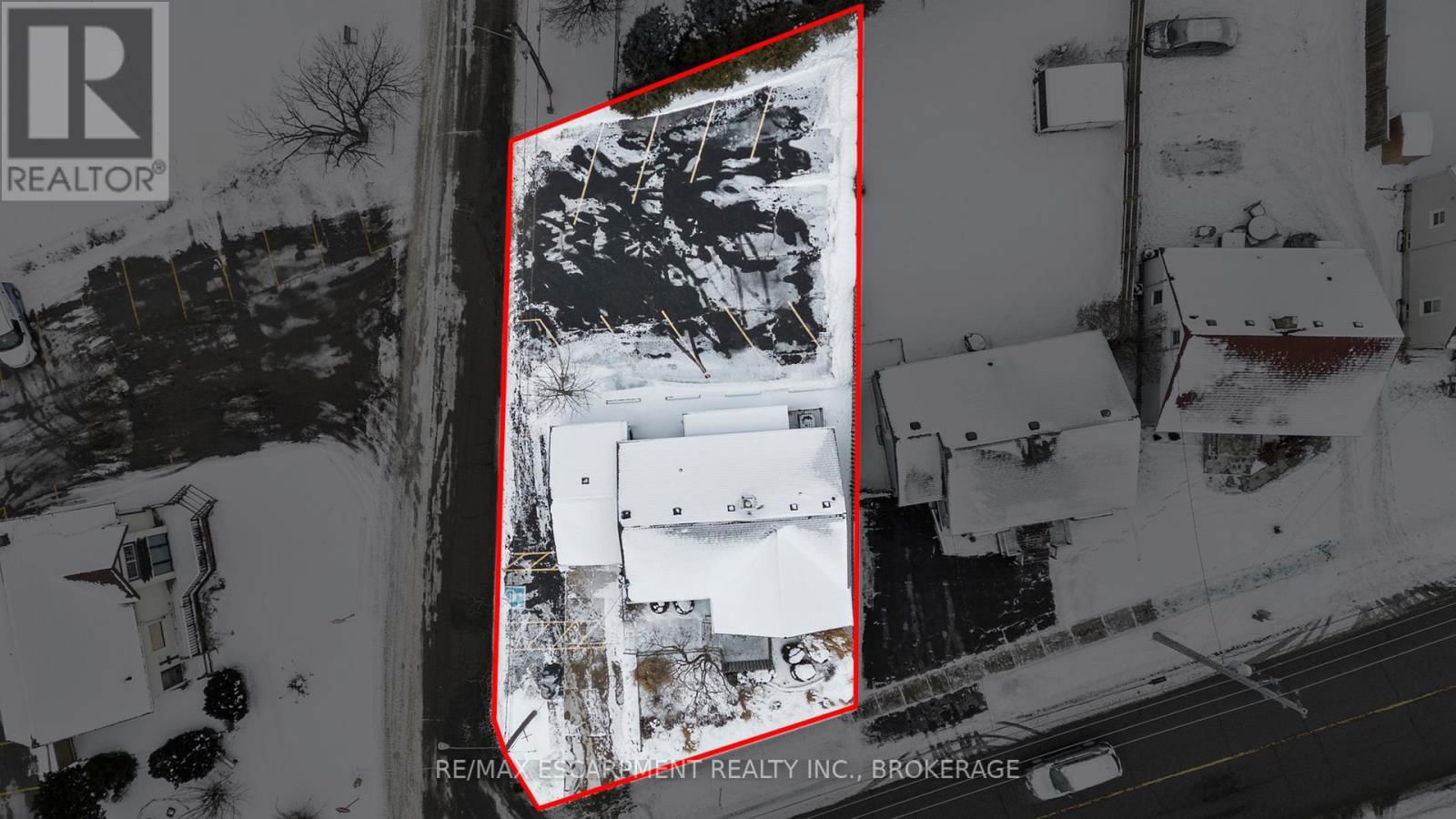 249 CARLTON STREET Image 19