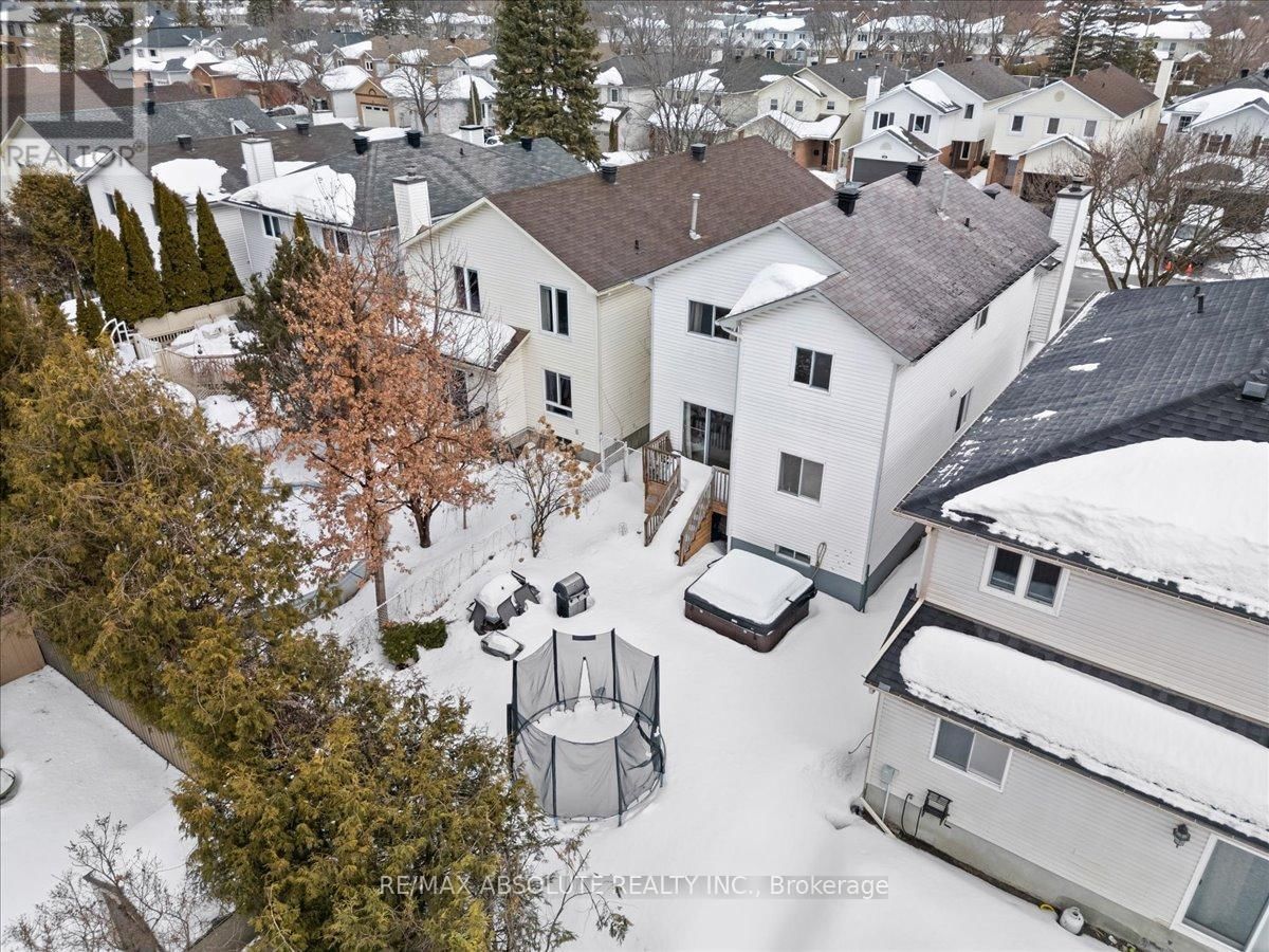 1919 LA CHAPELLE STREET Image 26