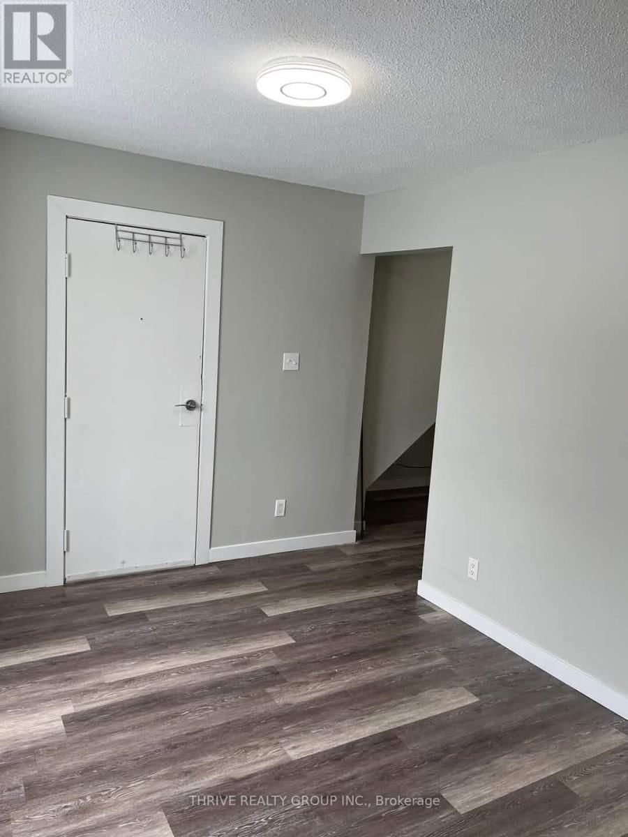 211 CLARENCE STREET Image 3