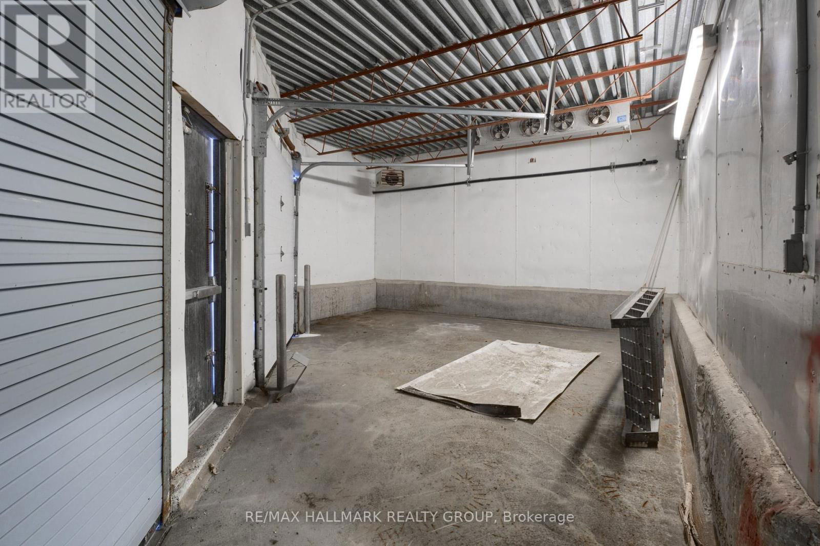 5604 HARRIS ROAD Image 17