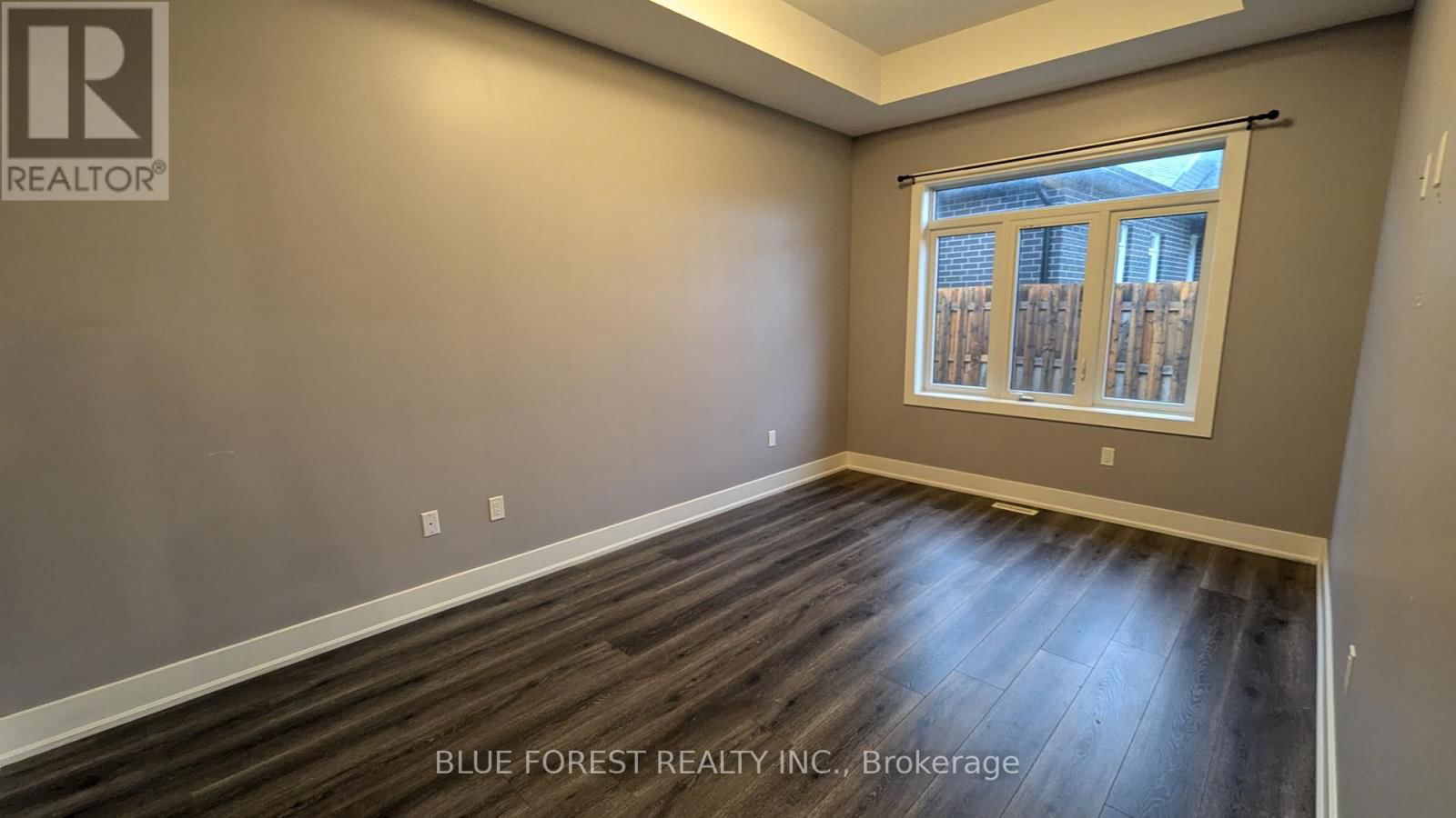 22 - 10 MCPHERSON COURT Image 11