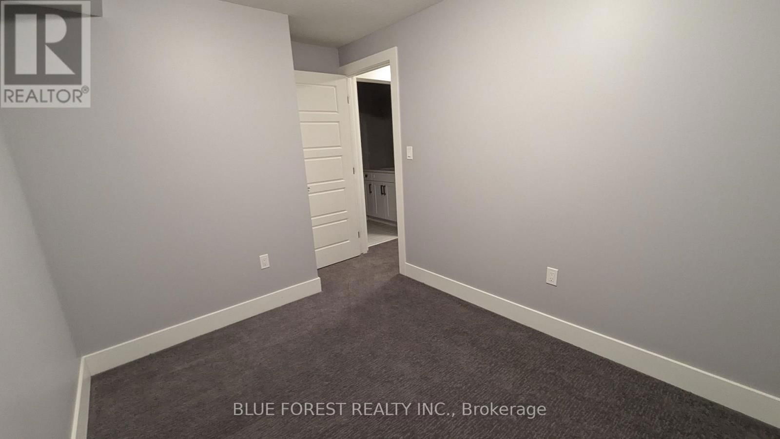 22 - 10 MCPHERSON COURT Image 17