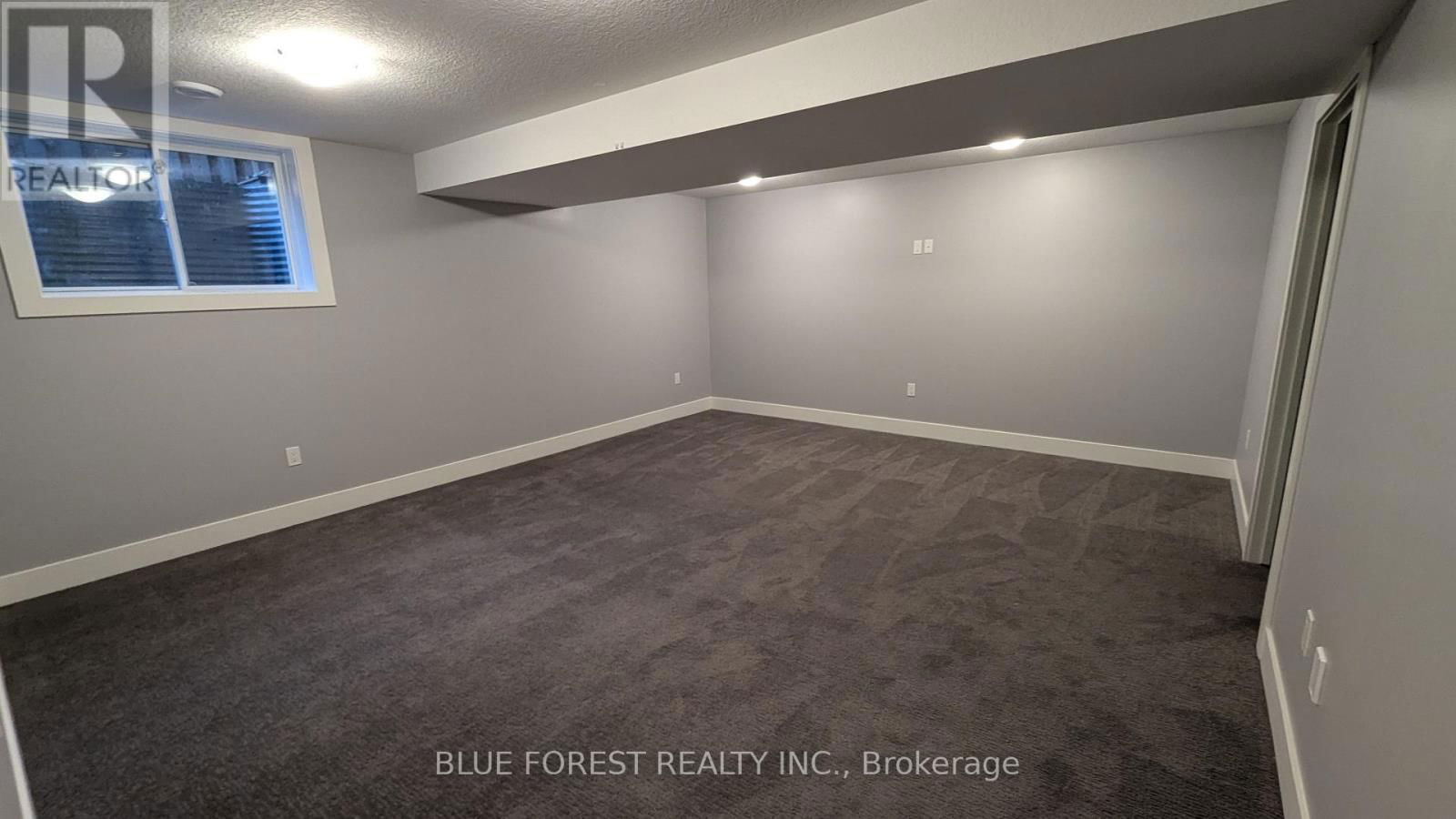 22 - 10 MCPHERSON COURT Image 22