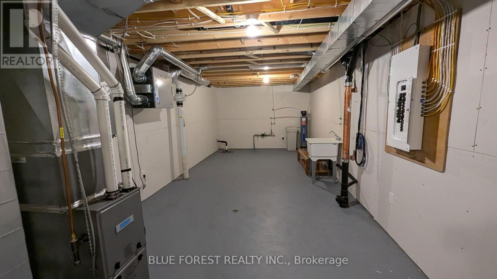 22 - 10 MCPHERSON COURT Image 24