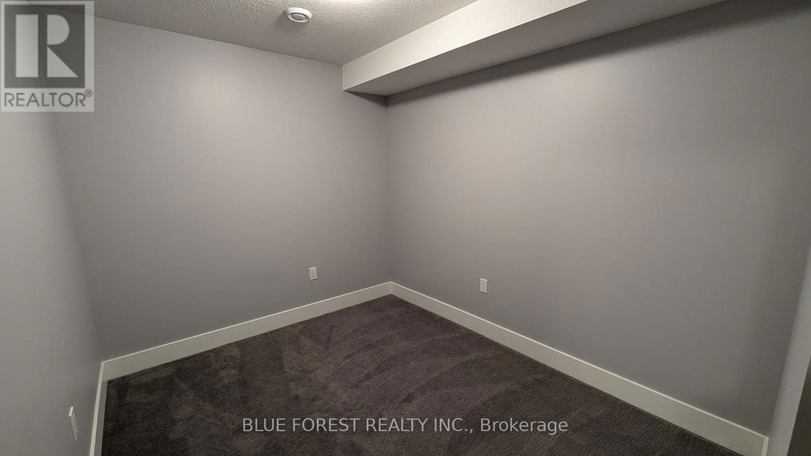 22 - 10 MCPHERSON COURT Image 30
