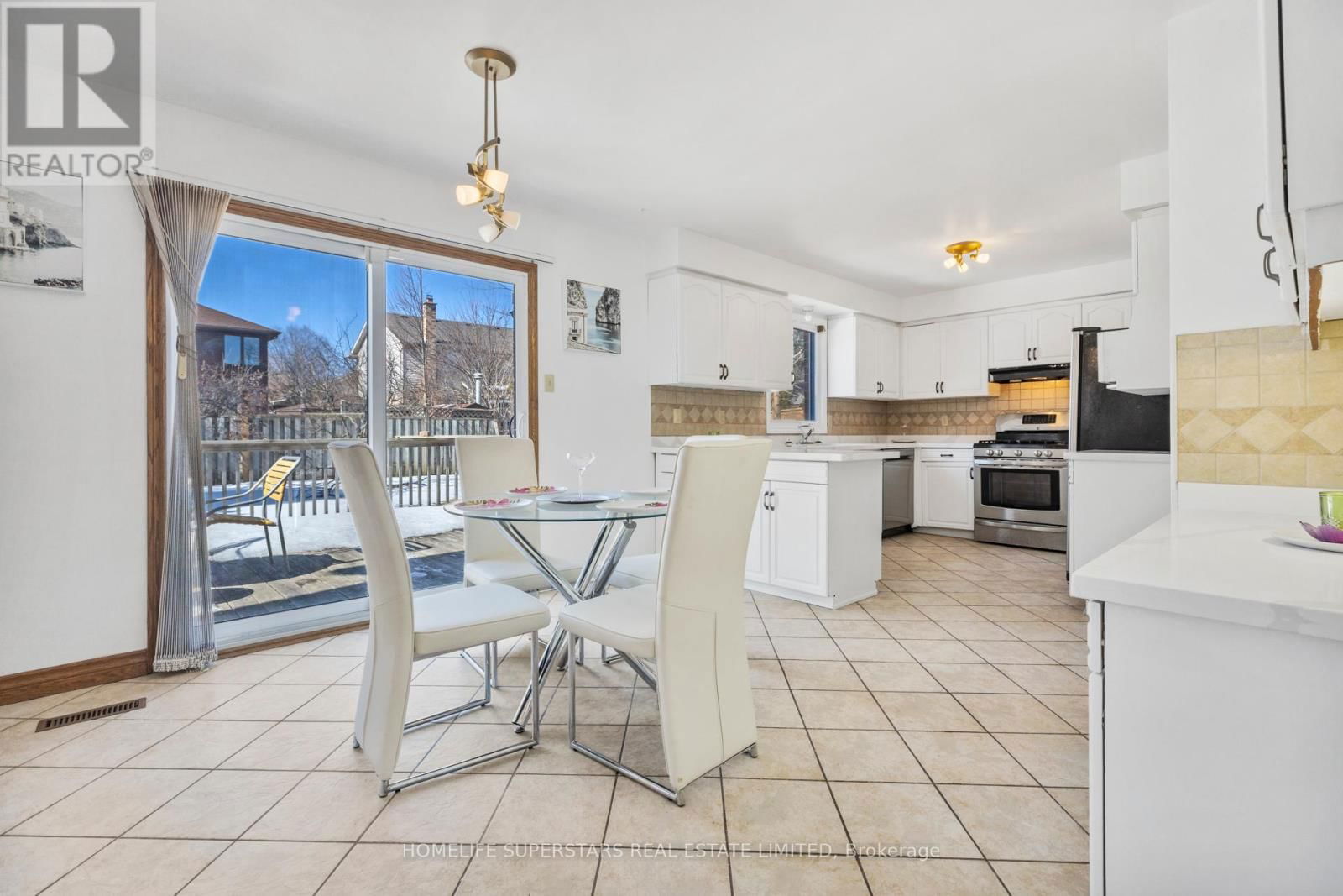 1565 HASTINGS DRIVE Image 14