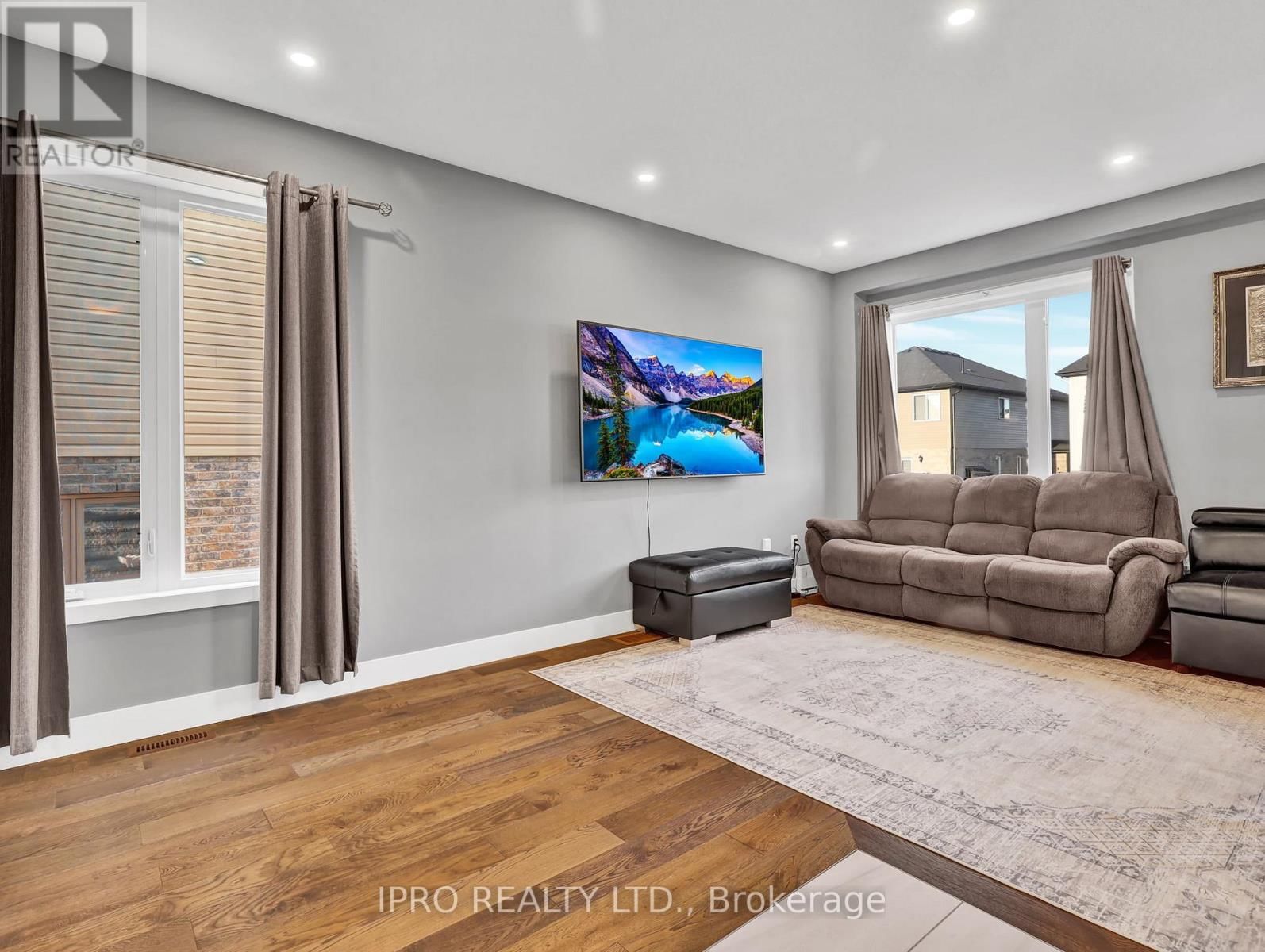 397 EDGEVALLEY ROAD Image 9