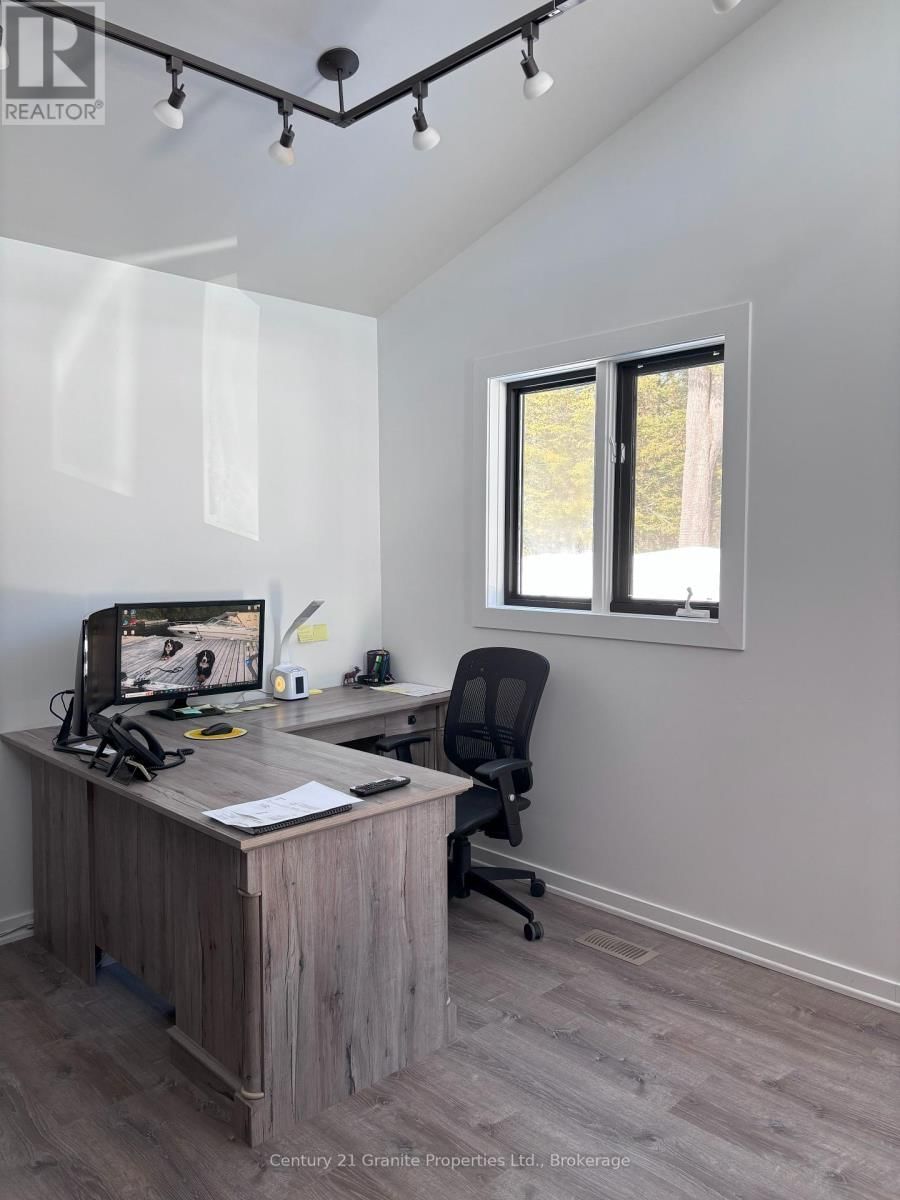 4 BARTLETT DRIVE Image 30