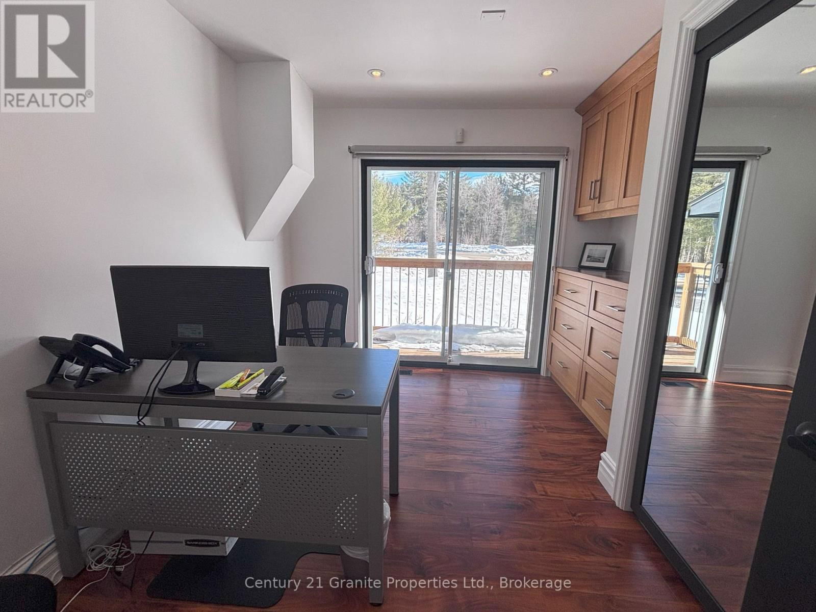 4 BARTLETT DRIVE Image 38