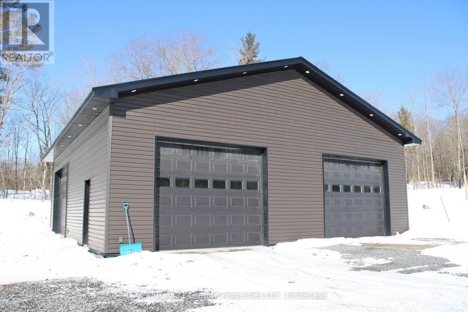 4 BARTLETT DRIVE Image 43