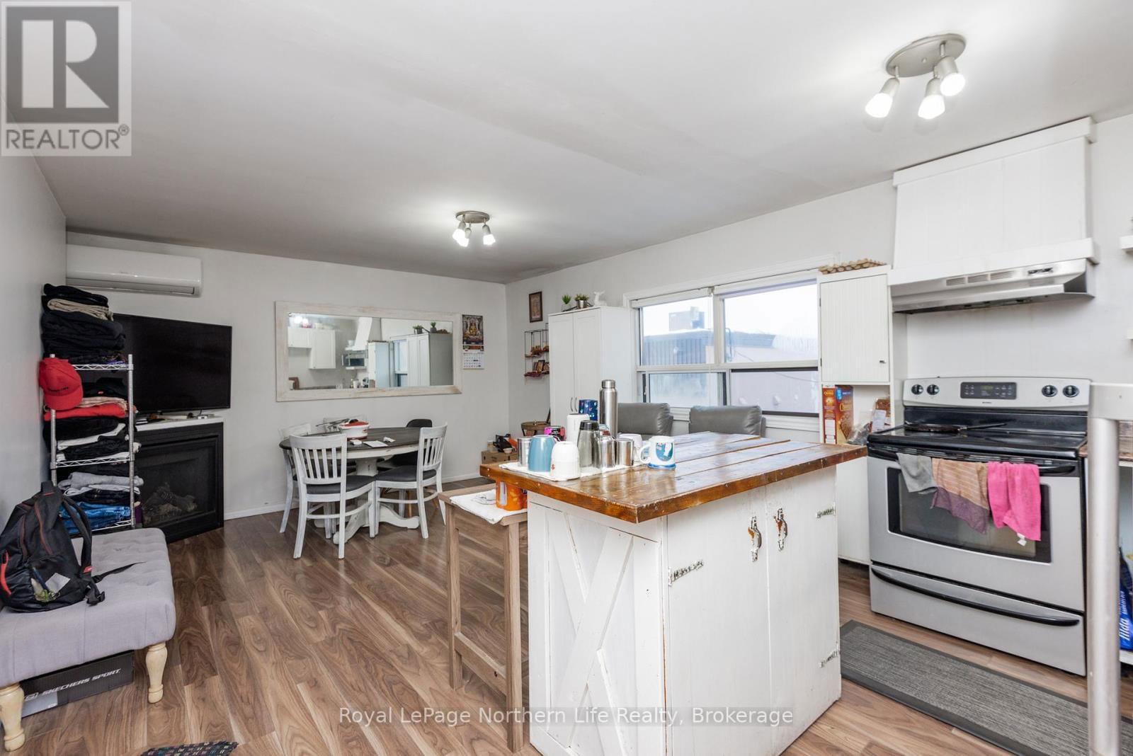 337 WYLD STREET Image 7