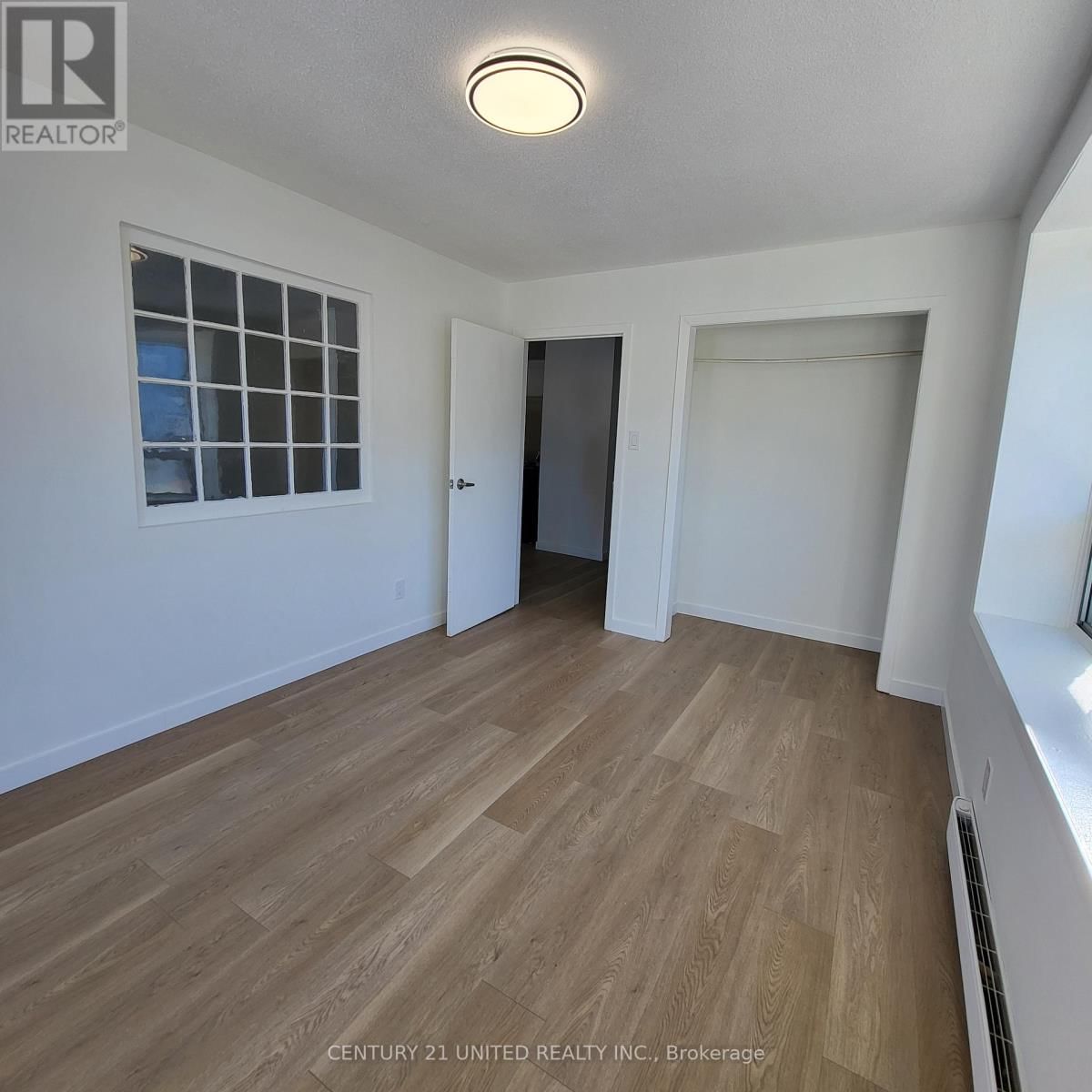 8 - 174.5 HUNTER STREET E Image 5