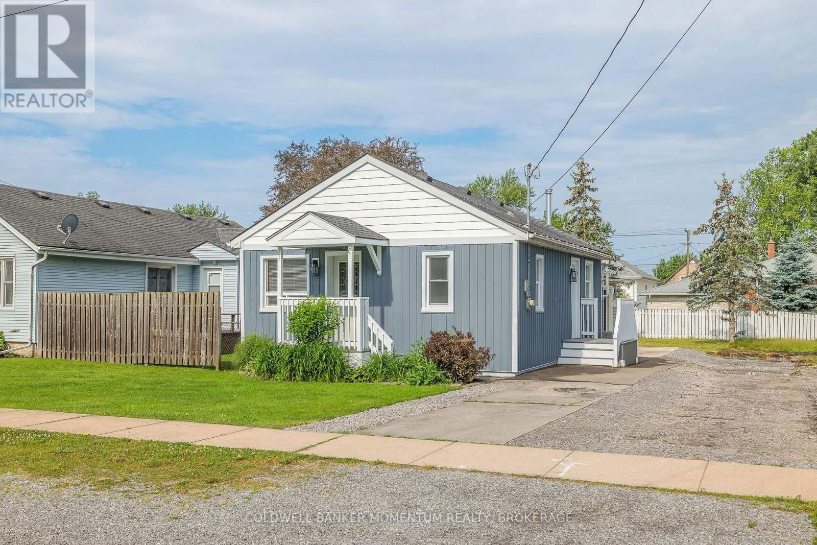 72 WELLINGTON STREET Image 1